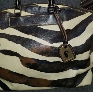 Like NEW Dooney & Bourke purse